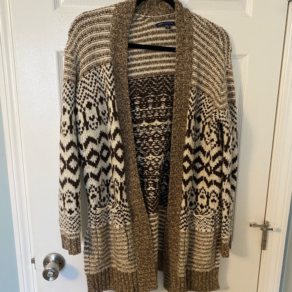 American eagle sweater